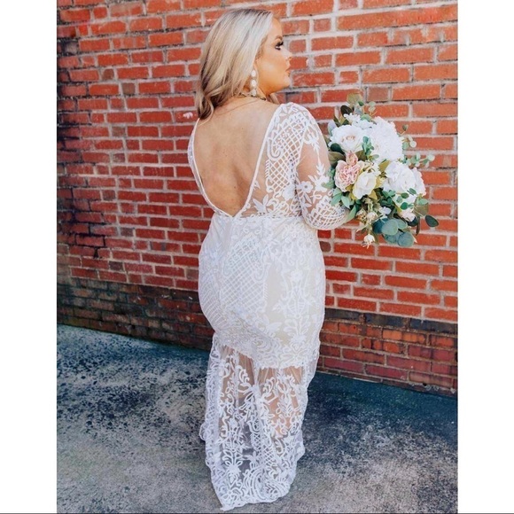 Southern Fried Chics long sleeve lace wedding gown - Picture 3 of 6